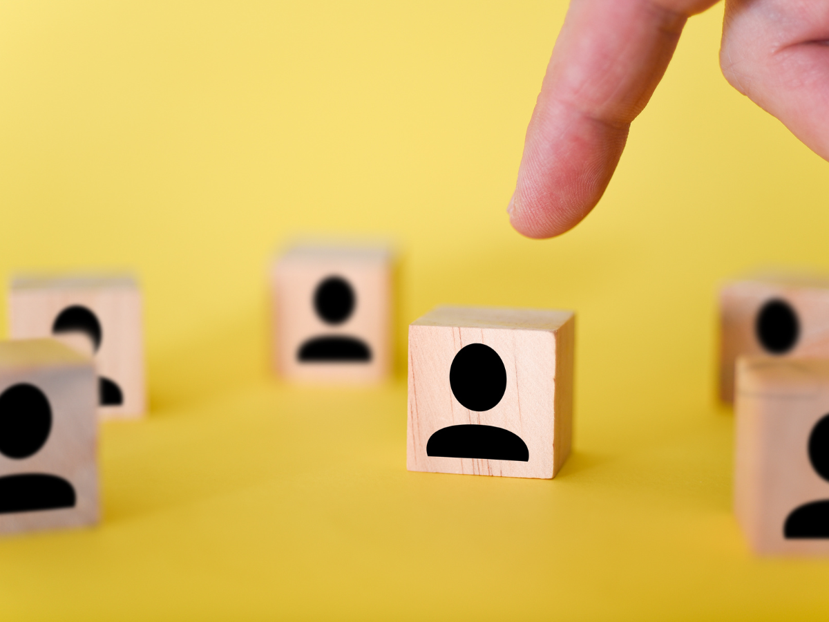 hành động giao phó, ủy thác